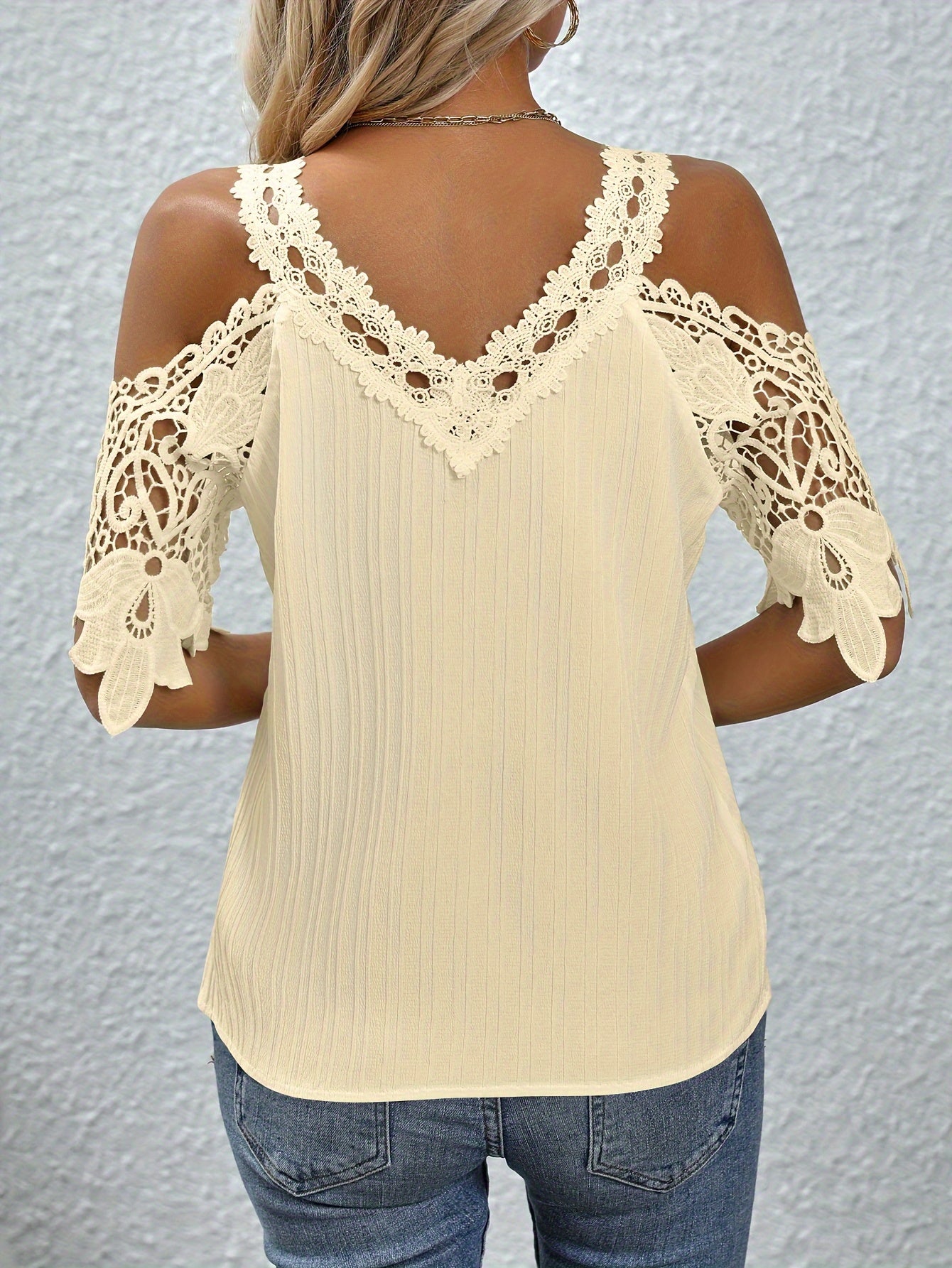 Witte Kanten Cold Shoulder Blouse - Fay