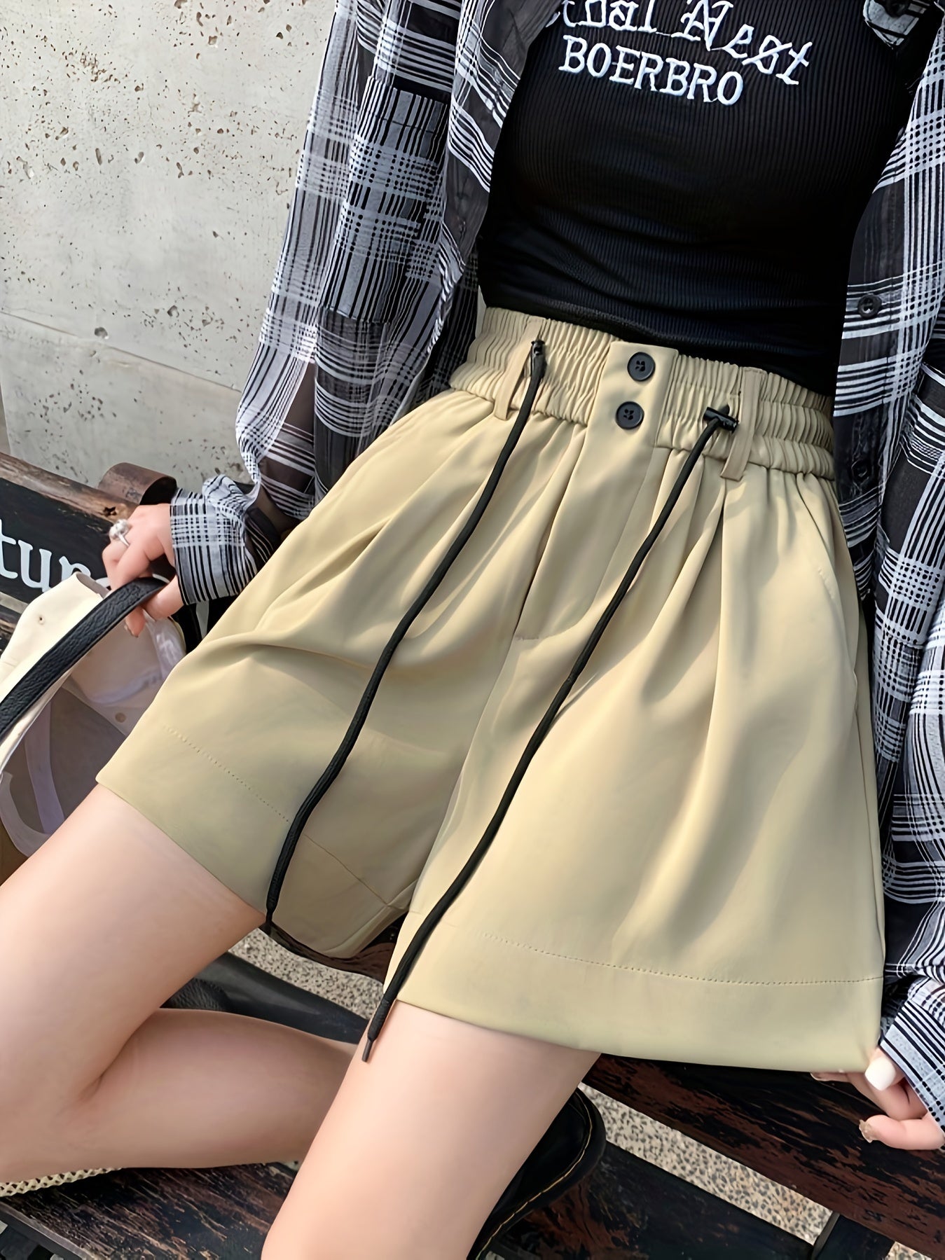 Khaki Hoge Taille Shorts - Naomi