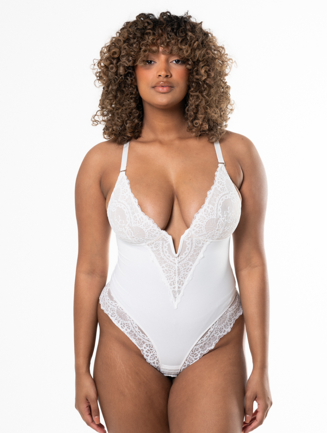 Mila - Zwarte Kanten V-Hals Bodysuit