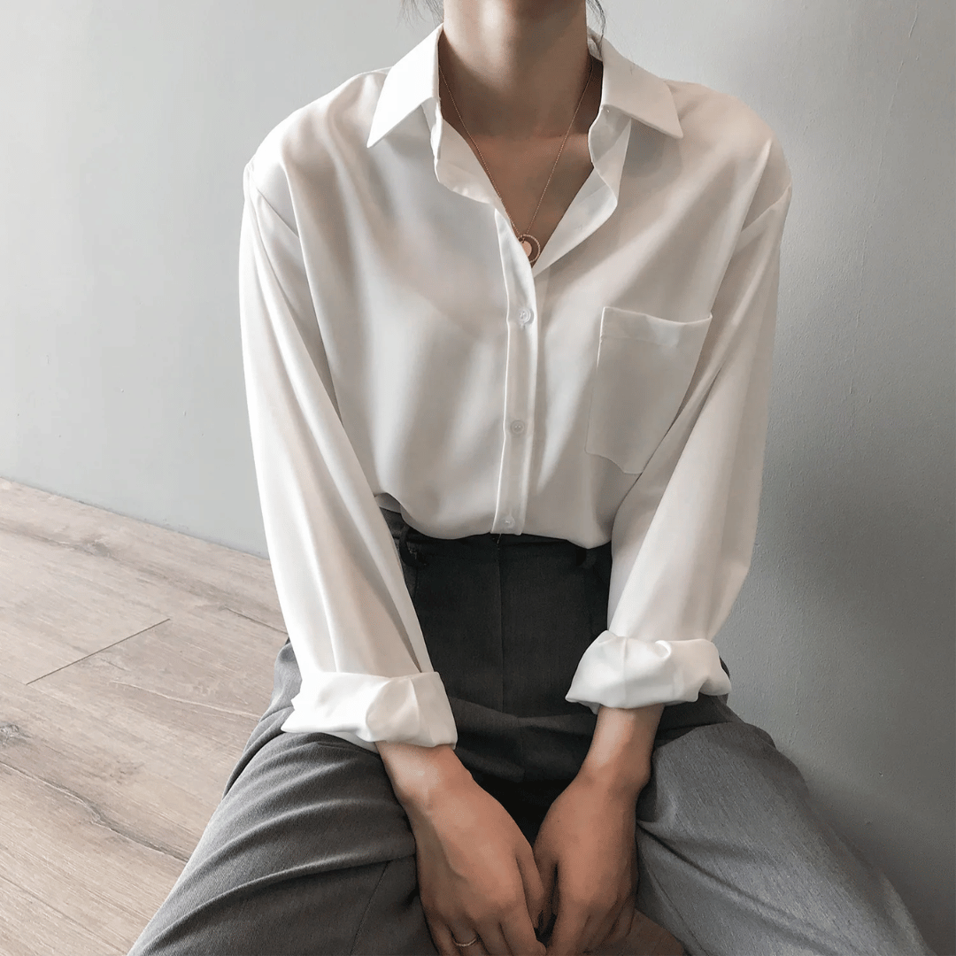 Luxe Satijnen Blouse: Elegantie & Professionaliteit