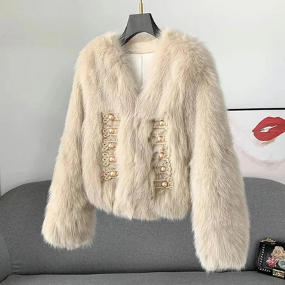 Elegantie Fluistering: Marquise-Inspireerde Luxe Faux Fur Jas met Juweel Sluitingen