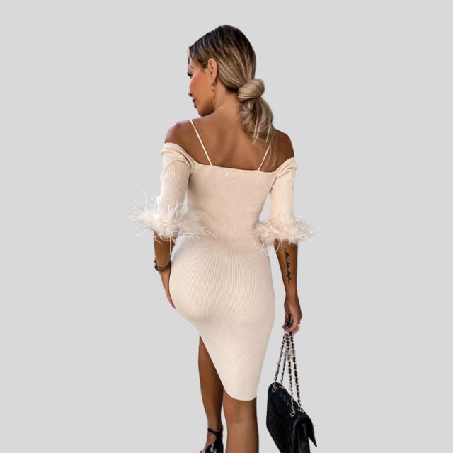 Isa - Roze Off-the-Shoulder Ribjurk met Verenrand