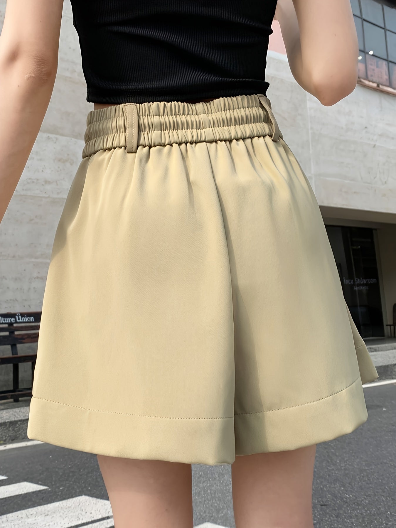 Khaki Hoge Taille Shorts - Naomi