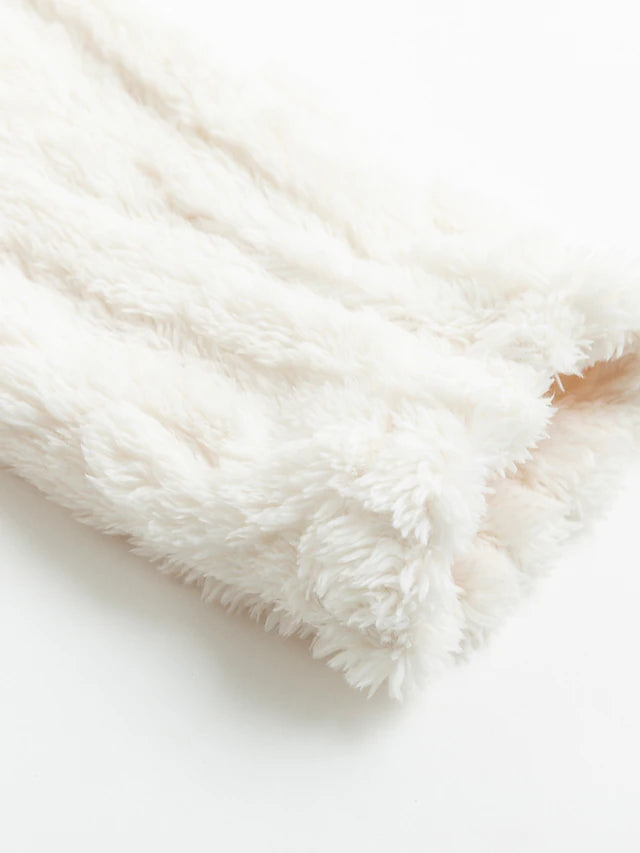 Gezellige Elegantie: Luxe Dames Winterjas met Sherpa Voering en Chique Revers met Zakken