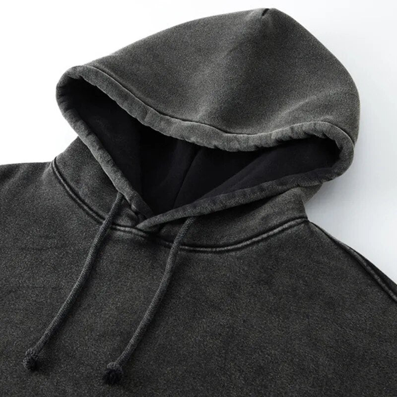 RetroEdge Distressed Hoodie: Tijdloos Comfort Heruitgevonden