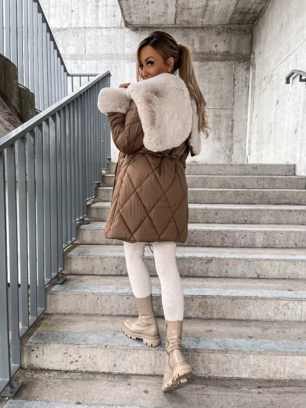 Chique Carly Parka: Moderne Elegantie Ontmoet Gezellige Warmte voor Herfst & Winter