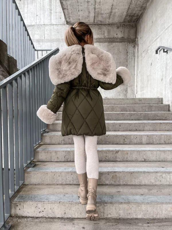 Chique Carly Parka: Moderne Elegantie Ontmoet Gezellige Warmte voor Herfst & Winter