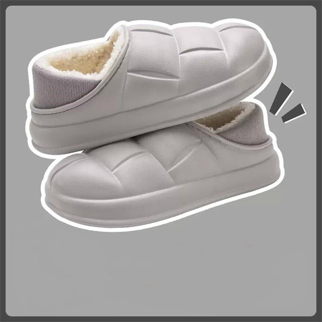 CloudSoft Pantoffels: Ultiem Comfort met Antislip Zekerheid